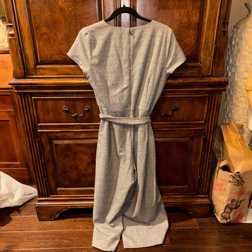 Ann Taylor Black and White Patterned Jumpsuit with Belt Size 4 - Picture 5 of 5